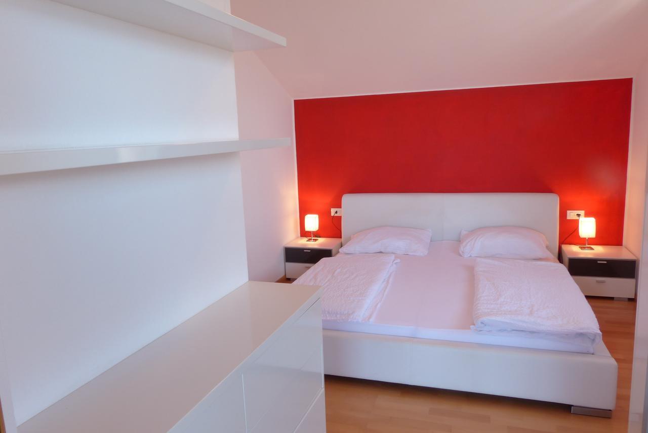 Residence Liesy Tesimo Luaran gambar