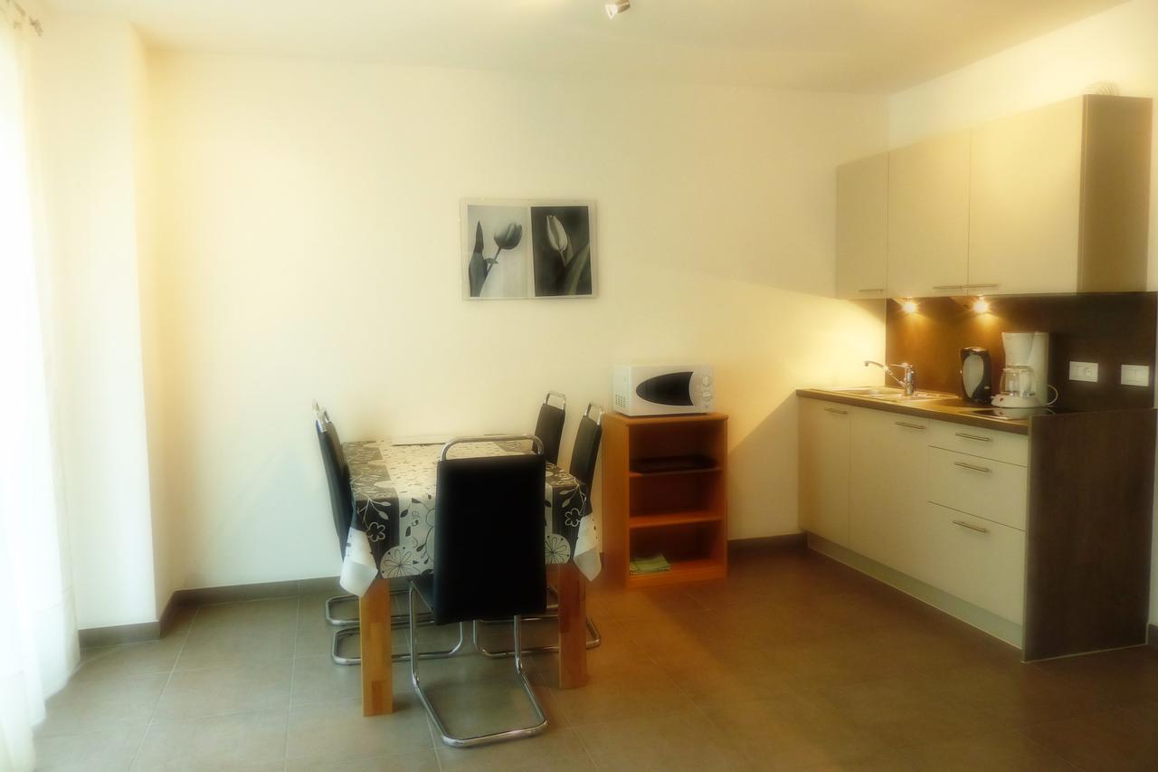 Residence Liesy Tesimo Luaran gambar